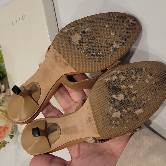 Authentic Gucci sandals - Picture 7 of 9